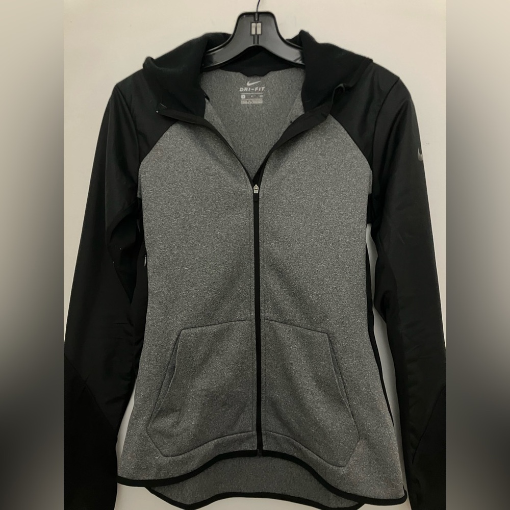 Nike Dri Fit size small